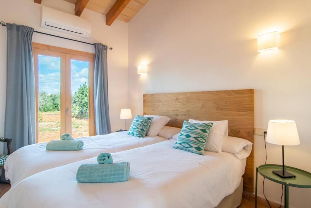 Traditional House Casa Binitaref With Pool In * Sineu (Mallorca)