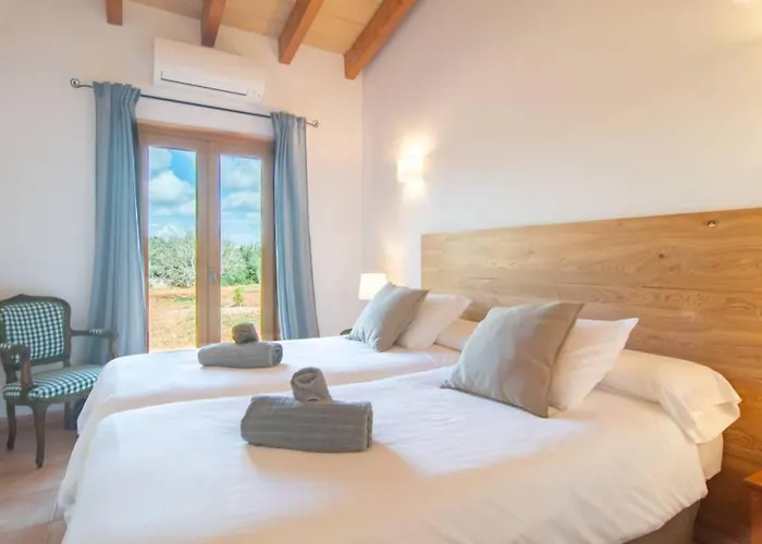Traditional House Casa Binitaref With Pool In Sineu