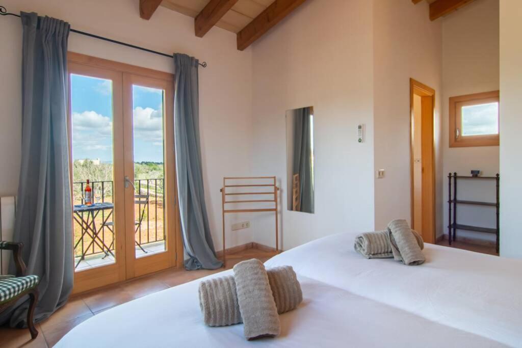 Traditional House Casa Binitaref With Pool In * Sineu (Mallorca)